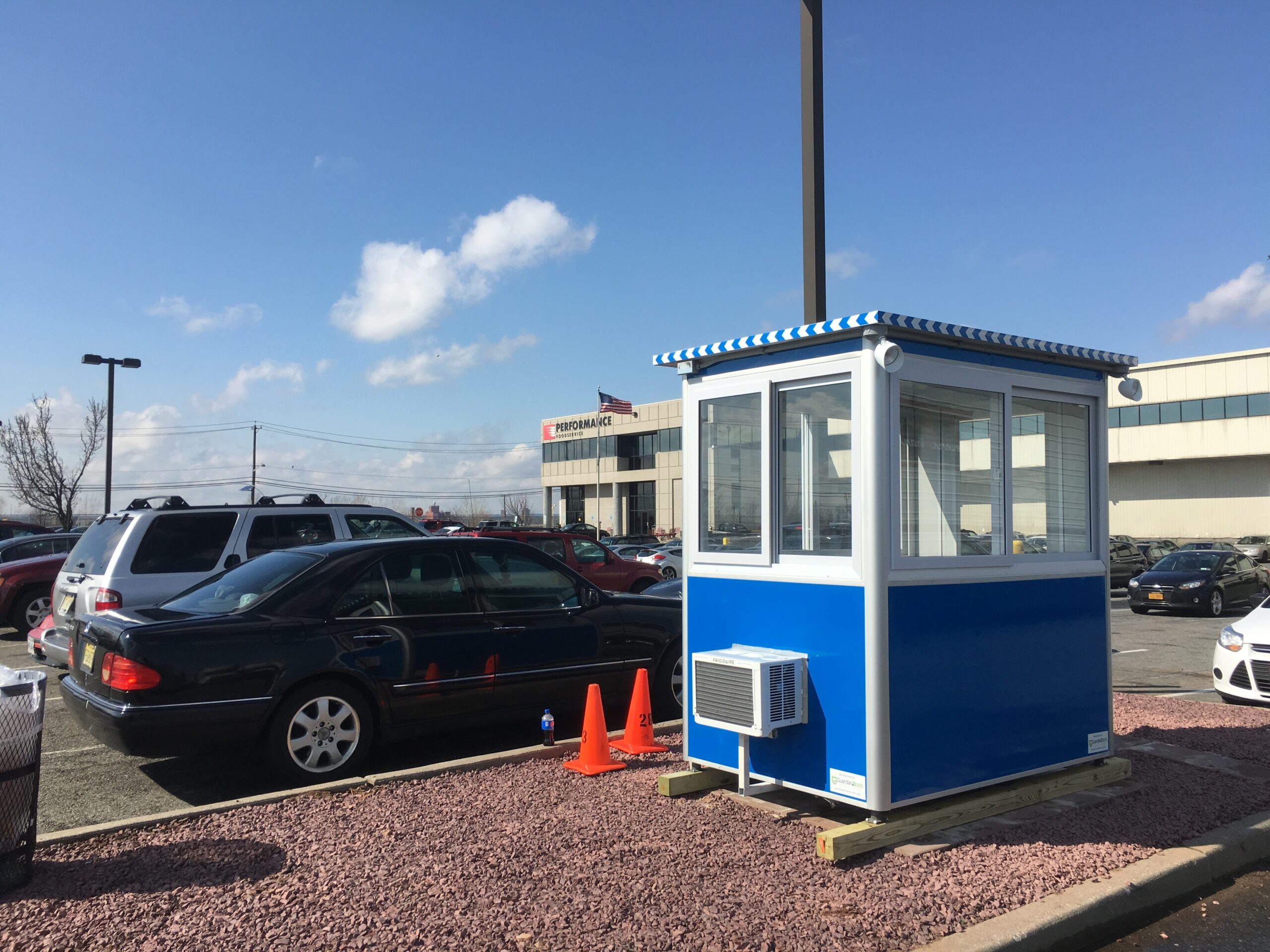 4x6 Parking Booth with Outside Spotlights, Built-in Ac