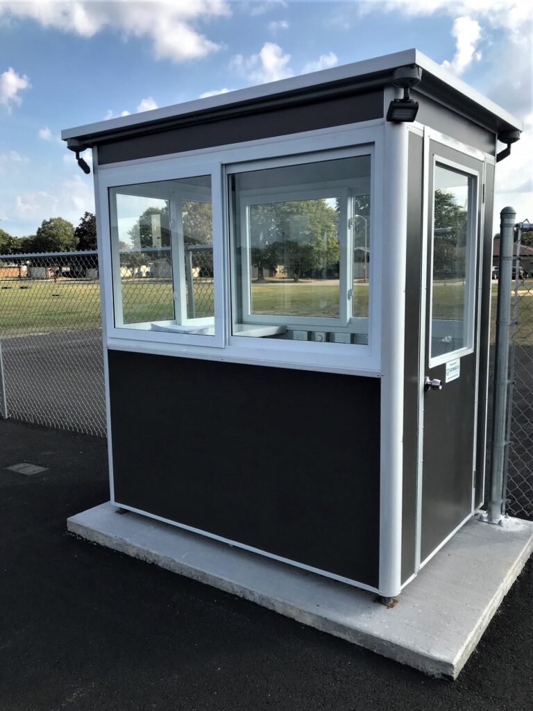 4x6 Ticket Booth in Harvey, IL with Custom Exterior Color, Outside Spotlights, Anchoring Brackets, Baseboard Heaters, and Built-in AC