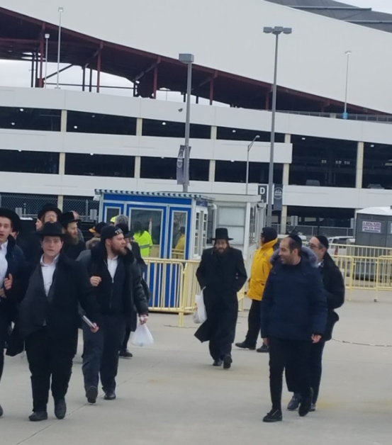 Guardian Booth next to MetLife Stadium during Siyum Hashas