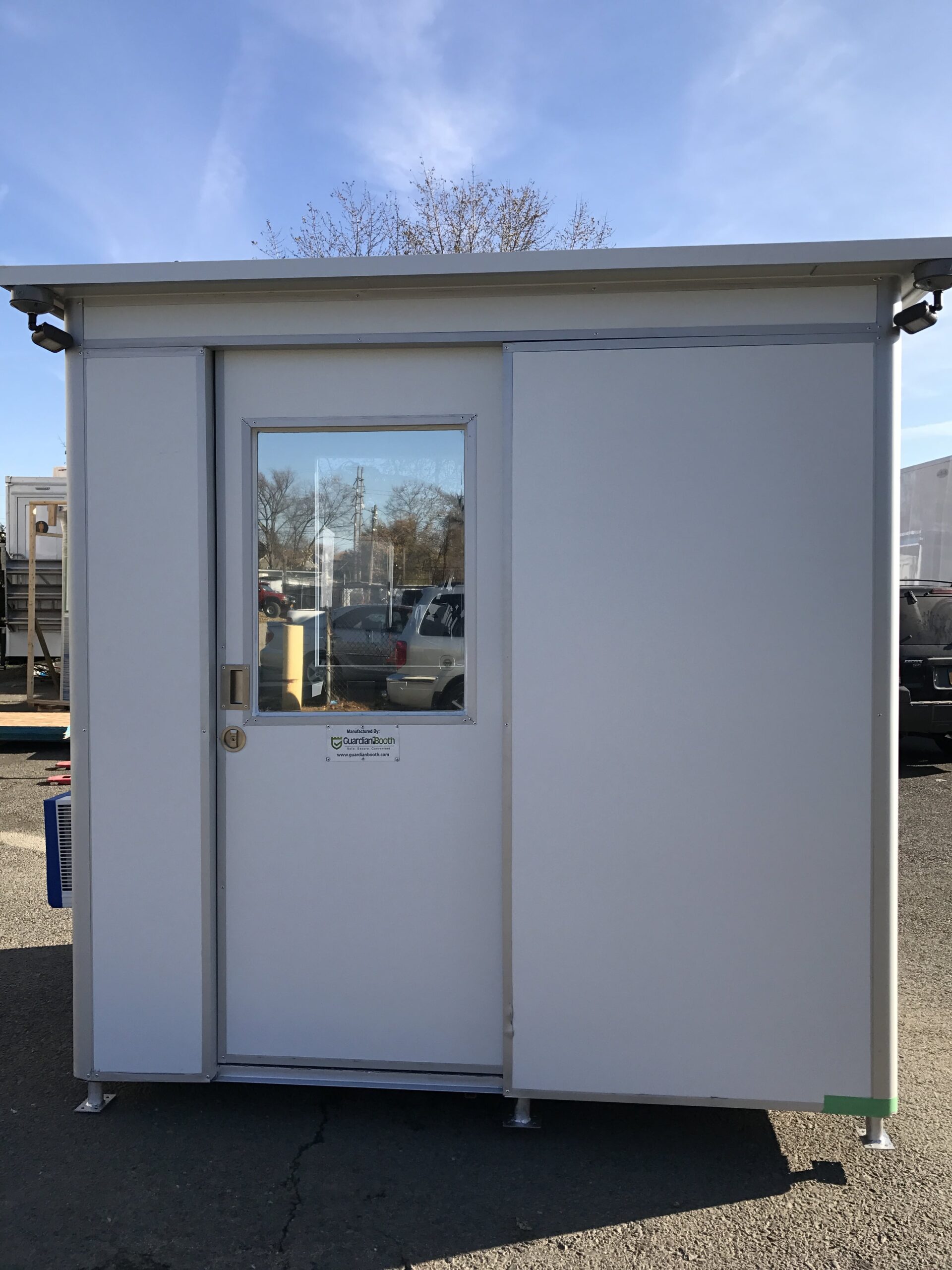 5x7 entrance gate booth with outside LED spotlights