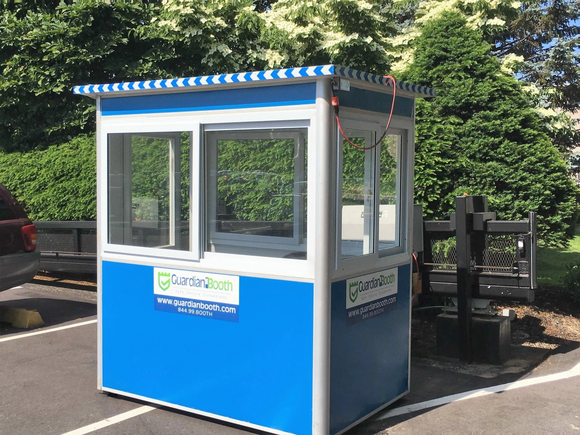 4x6 Security Guard Booth with Sliding Windows, Swing Door