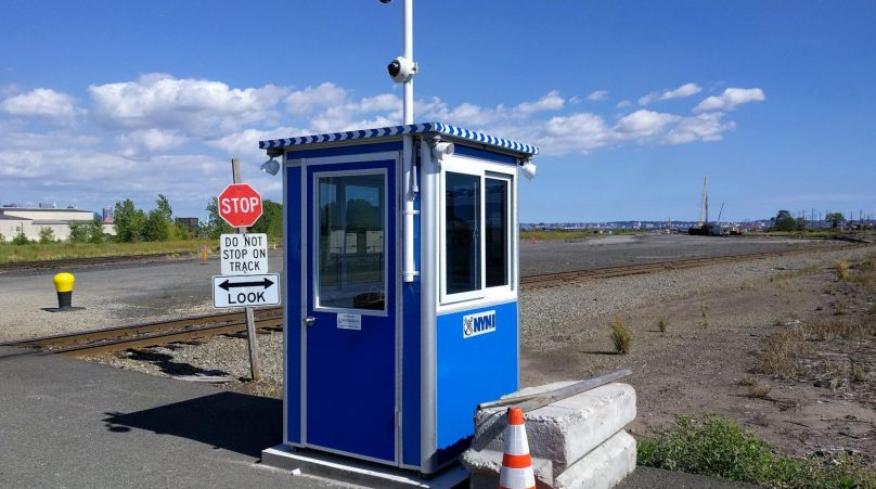 prefab-guard-house-at-work